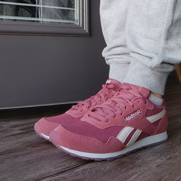 Reebok shoes for women. Size 8. - Picture 1 of 5